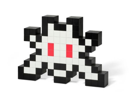 Aucune Technique Invader - 3D Little Big Space vinyl sculpture from Christie's