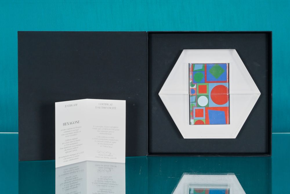 Livre Illustré Vasarely - Hexagone - 1988, Artbooks and Sculpture Hand-signed