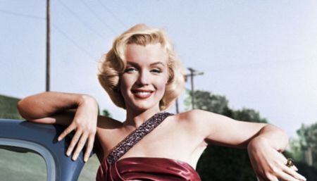 Multiple Worth - Marilyn in 'how to marry a millionaire'
