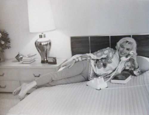 Photographie De Dienes  - Marilyn Monroe. Au Lit (1962)