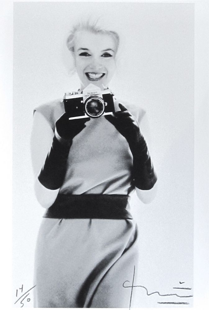 Photographie Stern - Marilyn with Nikon