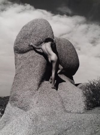 Photographie De Dienes  - Nu sur le rocher
