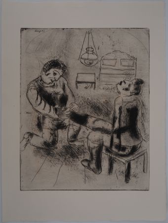 Gravure Chagall - Pétrouchka retire les bottes