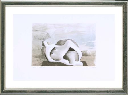 Aucune Technique Moore - Reclining Figure Against Sea and Rocks