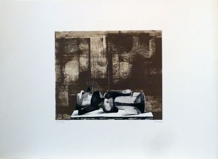Lithographie Moore - Reclining figure architectural background IV