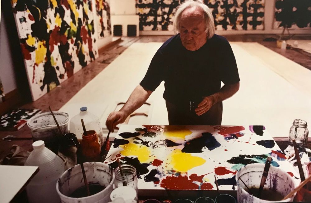 Photographie Blum - Sam Francis in his studio