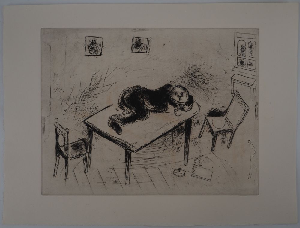 Gravure Chagall - Une sieste spartiate, (Tchitchikov couchait au bureau)