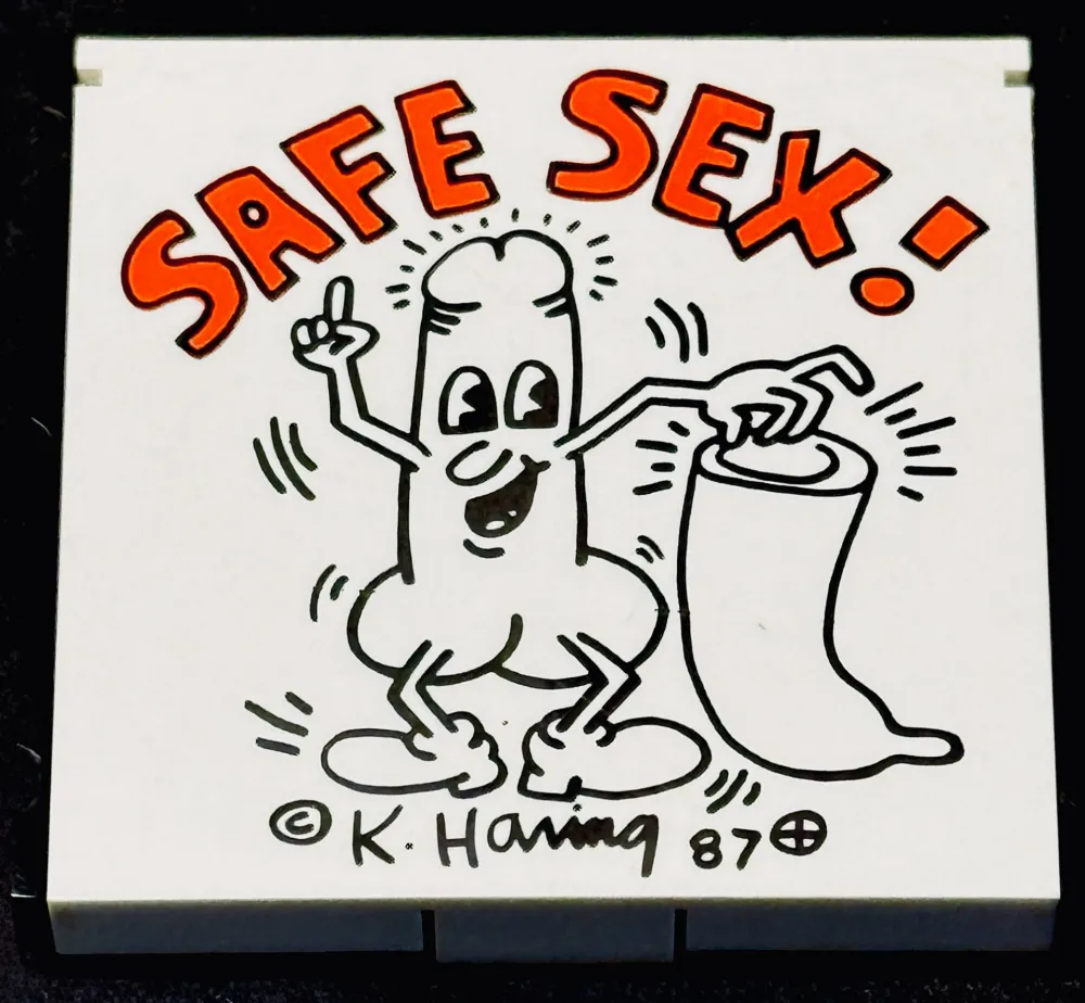 Aucune Technique Haring - Keith Haring (1958–1990) - Safe Sex! - Condom holder with clip - 1987