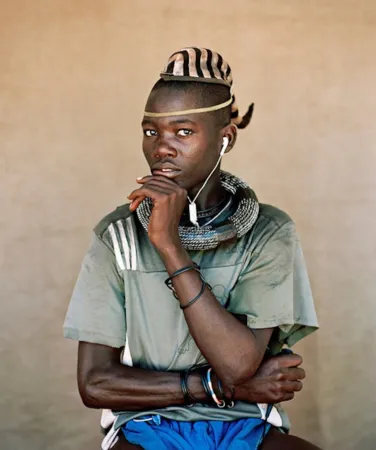 Photographie Weeks - Nduombe Ndjundja, 18, c